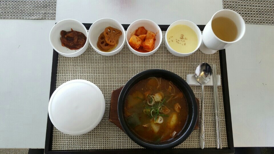 장터국밥